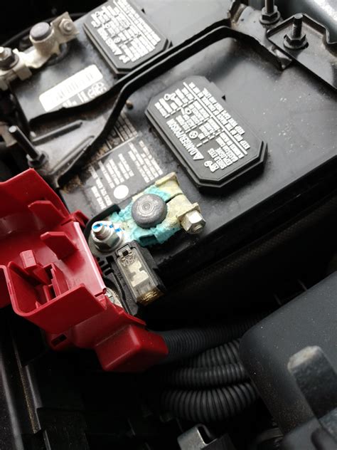 2014 nissan sentra battery junction box failure|2012 Nissan altima battery problems.